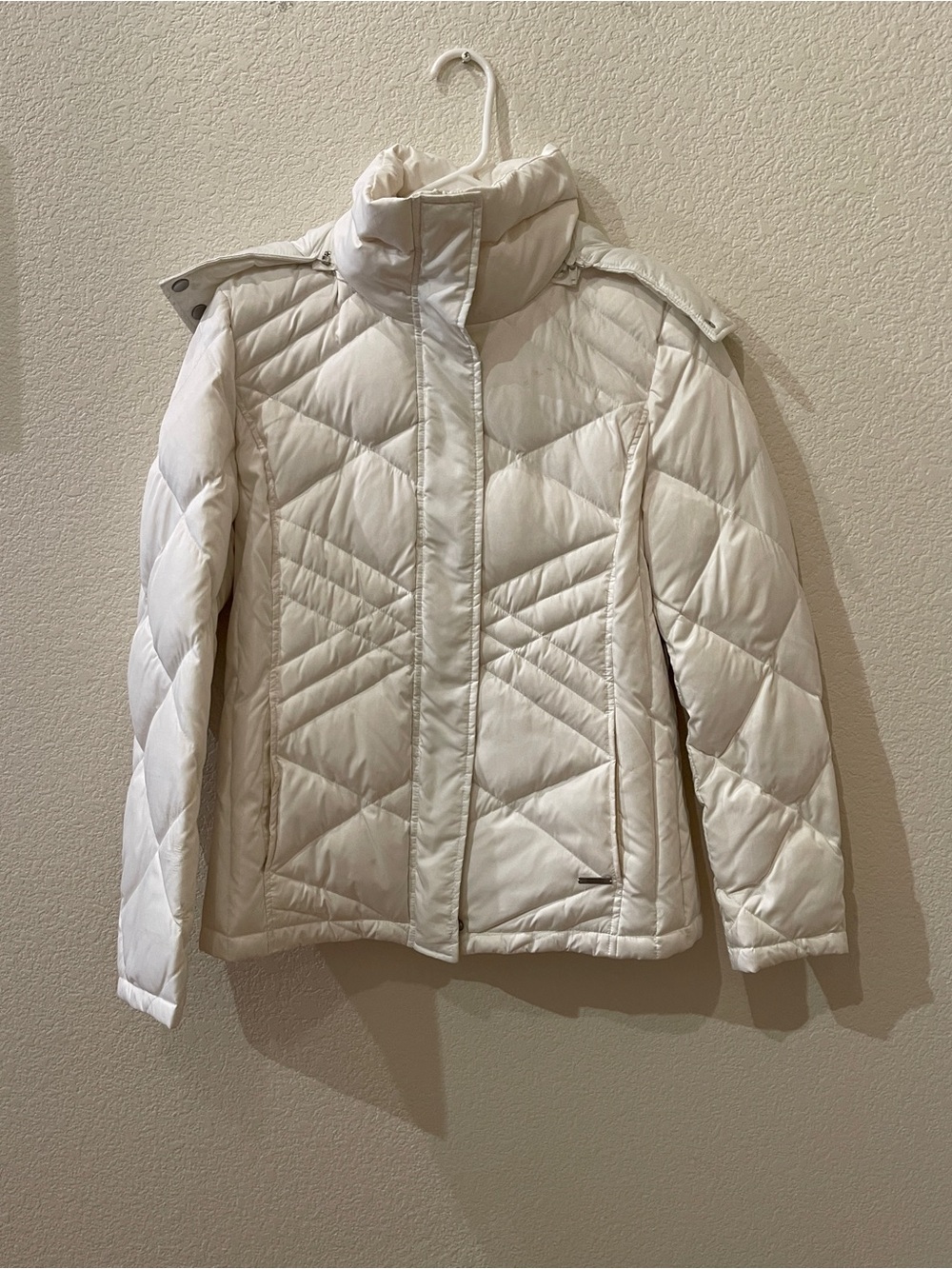 Kenneth Cole Reaction Cream Quilted Puffer Jacket